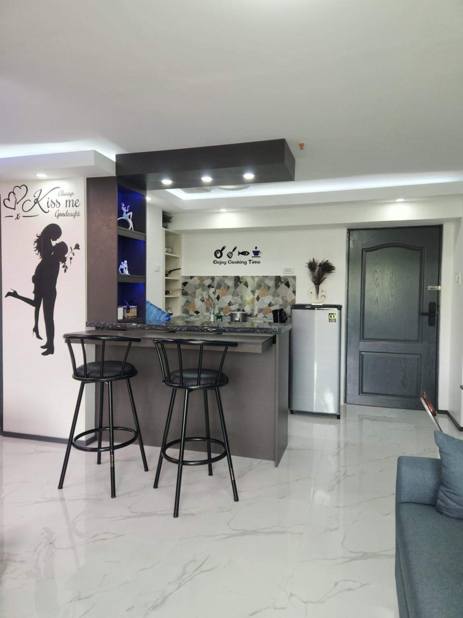 Condo Azur Suites B316 Near Airport, Netflix, Stylish, Cozy With Swimming Pool Lapu-Lapu City Buitenkant foto