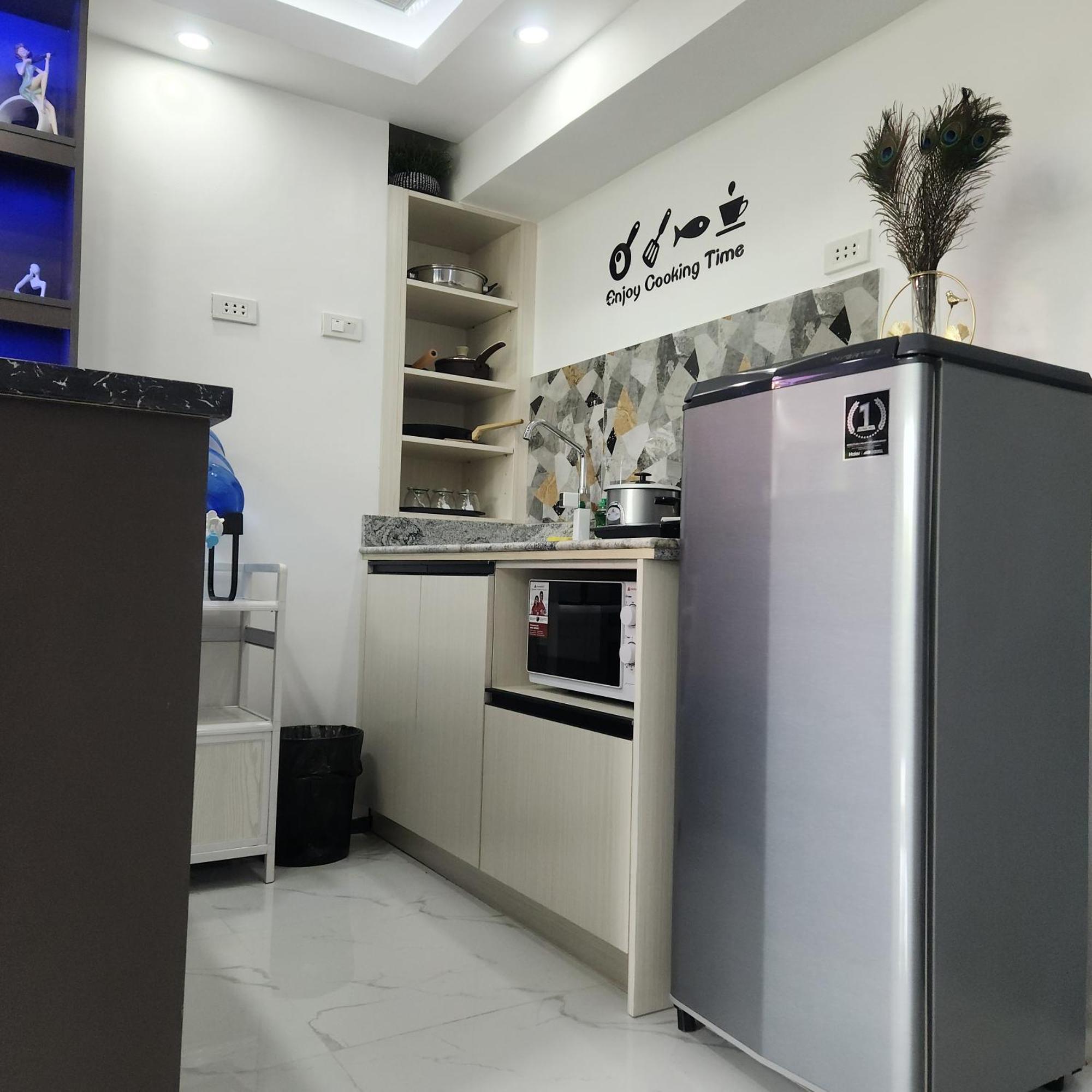 Condo Azur Suites B316 Near Airport, Netflix, Stylish, Cozy With Swimming Pool Lapu-Lapu City Buitenkant foto