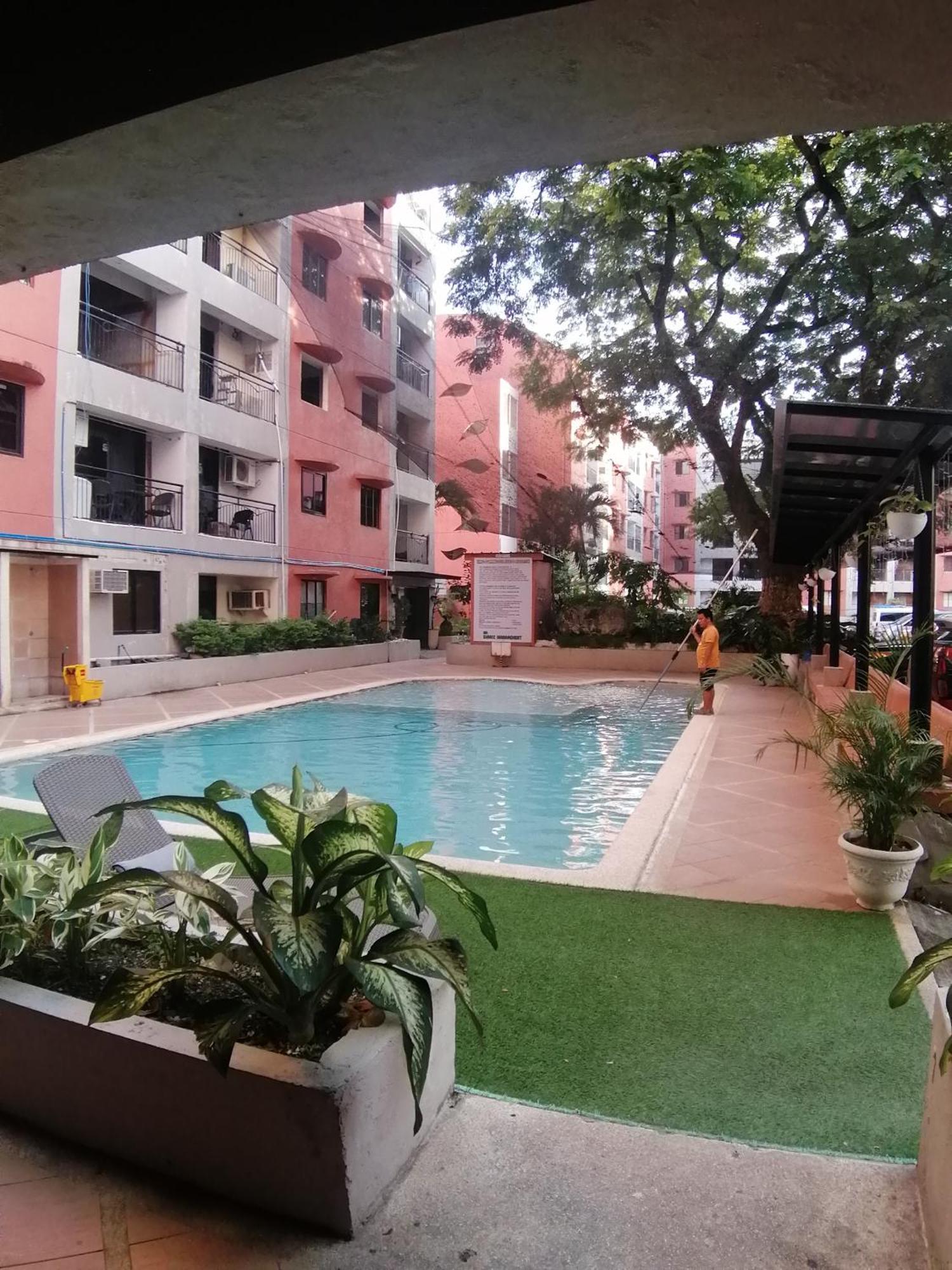 Condo Azur Suites B316 Near Airport, Netflix, Stylish, Cozy With Swimming Pool Lapu-Lapu City Buitenkant foto